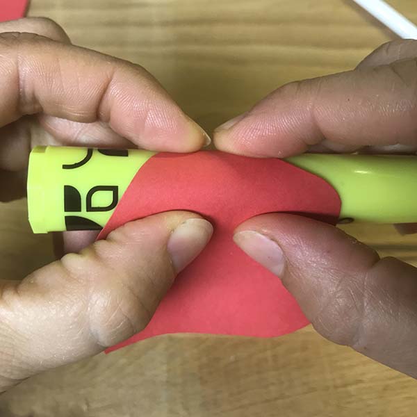 Curling outside edge of petal